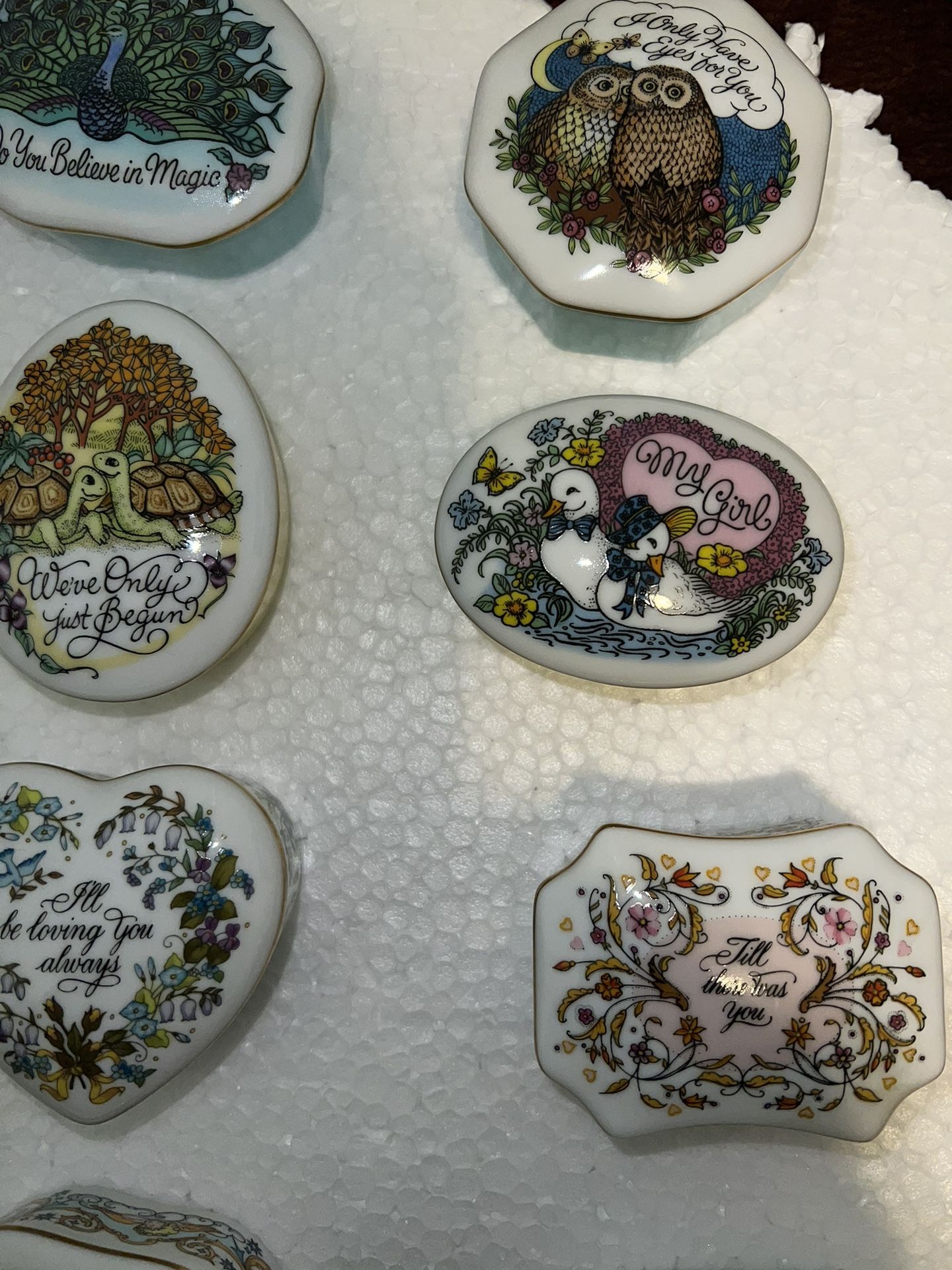 Lot Of 24 Musical Boxes The franklin Mint Fine Porcelain