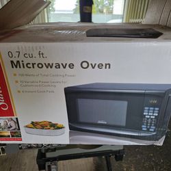 .07 cu Microwave