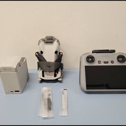 DJI Mini 4 Pro With 3 Batteries And Bag