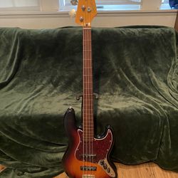Squier Fretless Jazz Bass
