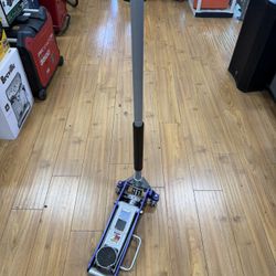 PITTSBURGH 1.5 Ton Low-Profile Aluminum Racing Floor Jack with RAPID PUMP