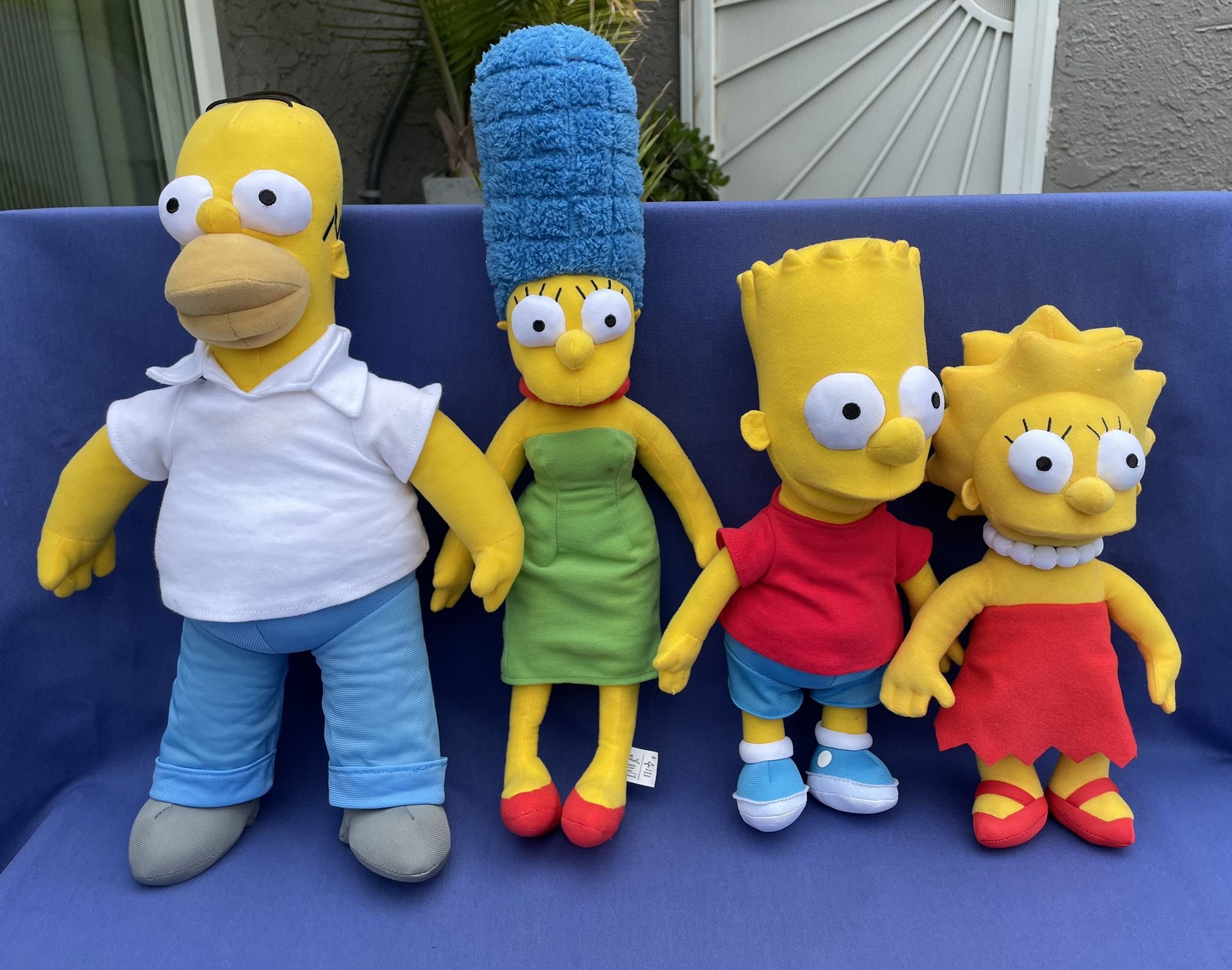 Universal Studios Parks The Simpson's Homer~Marge~Bart~Lisa Lot of 4 GUC