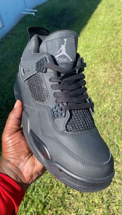 Jordan 4s Black Cats Size 11
