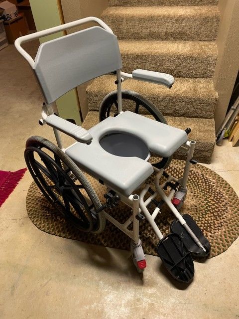 Shower/Commode Wheelchair