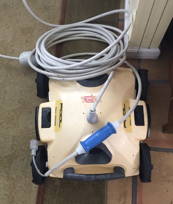 Aquabot Pool Rover S250 Robotic Cleaner ( For Parts ) for Sale in
