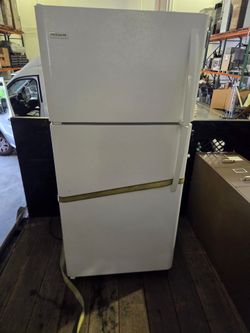 Frigidaire fridge