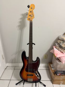 Squier Classic Vibe '60s Fretless Jazz Bass 2024 - Sunburst