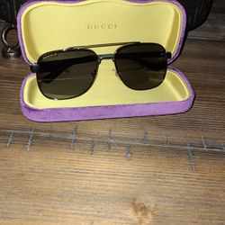 Gucci Sunglasses ( Brand New)