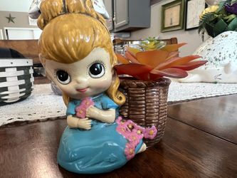 Vintage Little Girl Planter. 1970s
