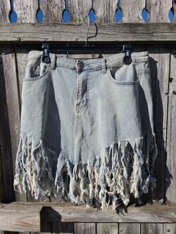Light Wash Denim Fringe shorts