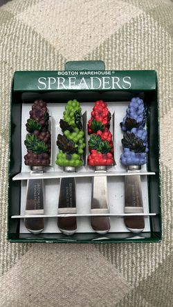 Spreader knives