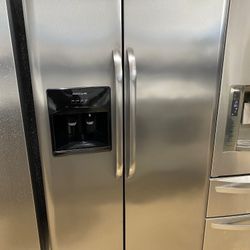 Refrigerator Frigidaire Side By Side 