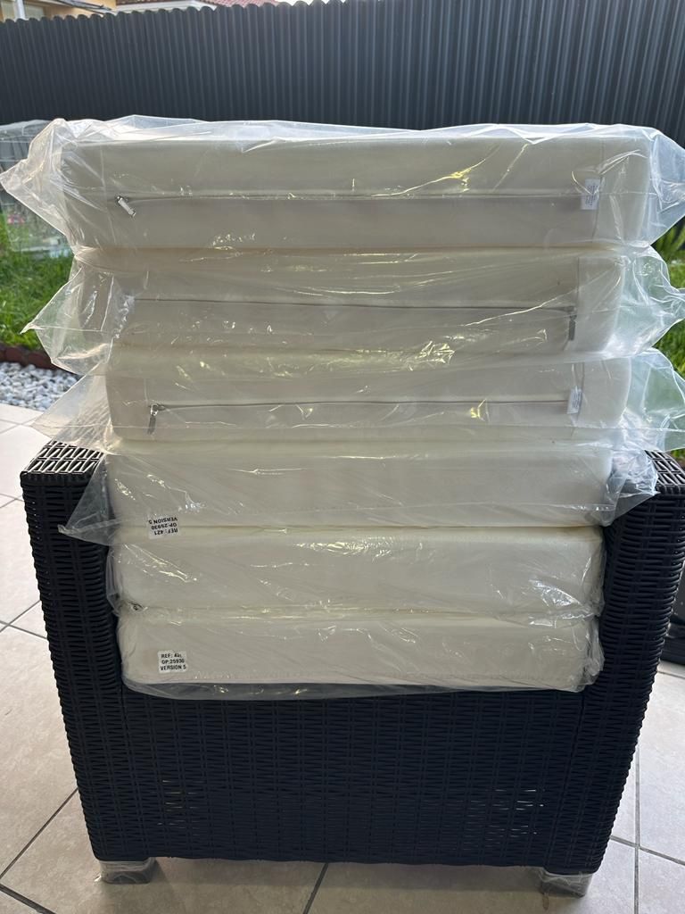 Patio Set Cojines Nuevos