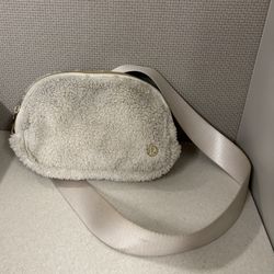 Lululemon Belt Bag 