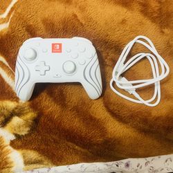 Nintendo Switch Pro Controller 