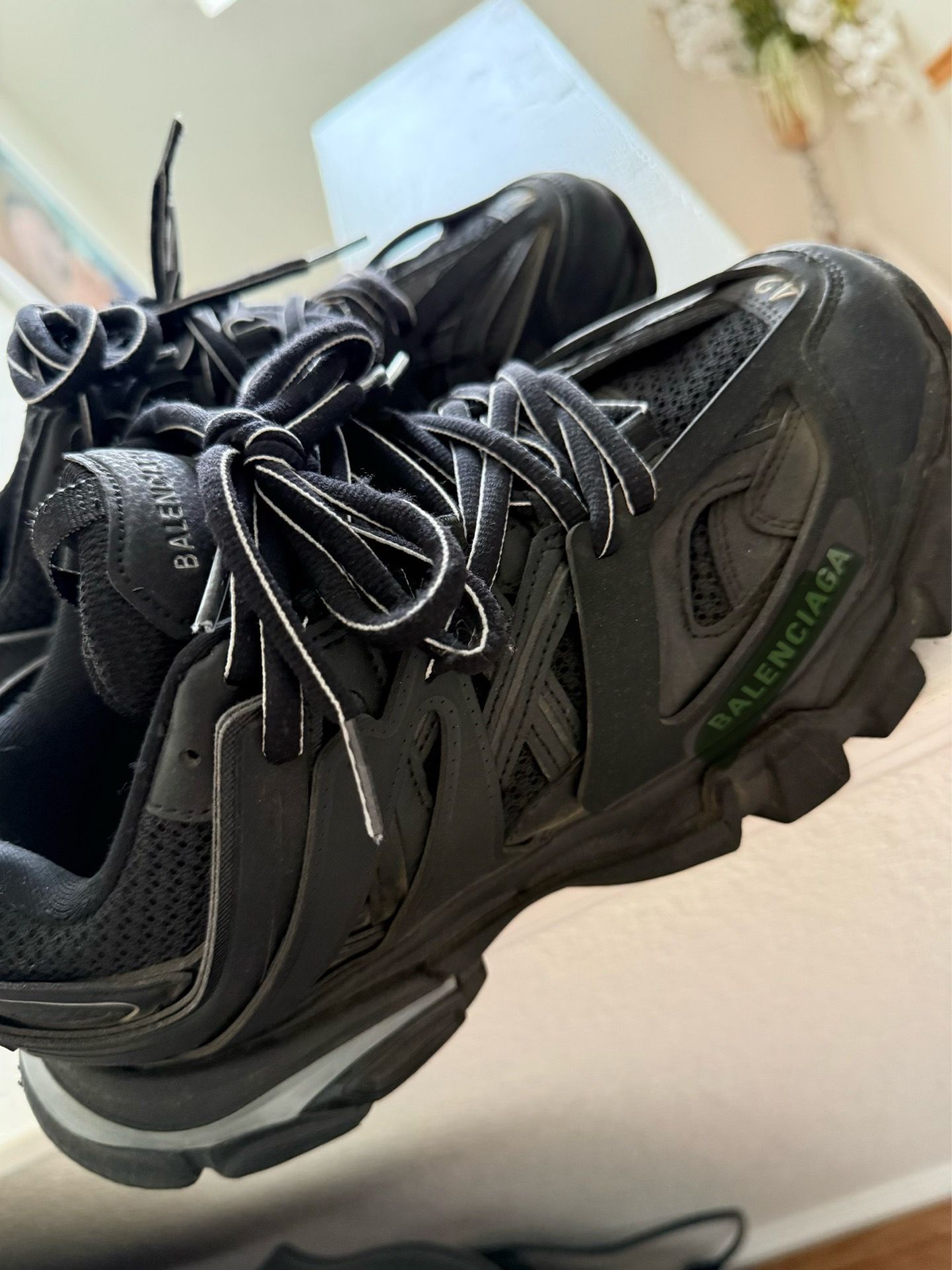 Men’s trainers