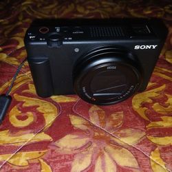 Sony  ZV-II VLOG CAMERA!!!