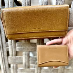 BRAND NEW!! Levinger Leather Zip wallet And Exterior Slip Card Wallet