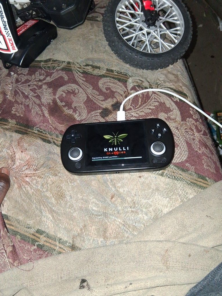 Anbernic Rg40xx Handheld Nothing Is Wrong With It Just Don't Have Time With It