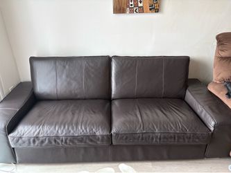 Brown Leather Couch – Good Condition