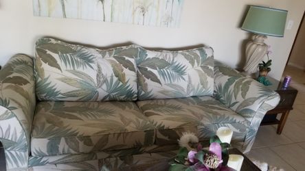 Queen sleeper sofa with Tropical modtif