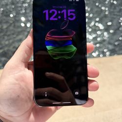 IPhone 15 Plus 128  GB,  Great  Condition.  Unlocked Use  any carrier.  Hablo Espanol.