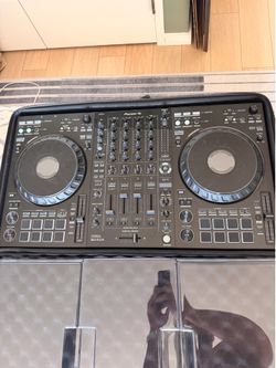 DDJ flx10