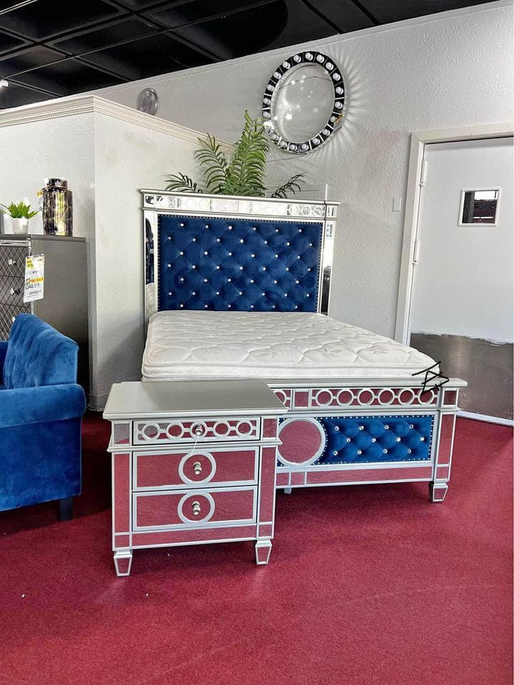 VarianPanel Bedroom Set
ACME$10 Down Payment And Financing Available
