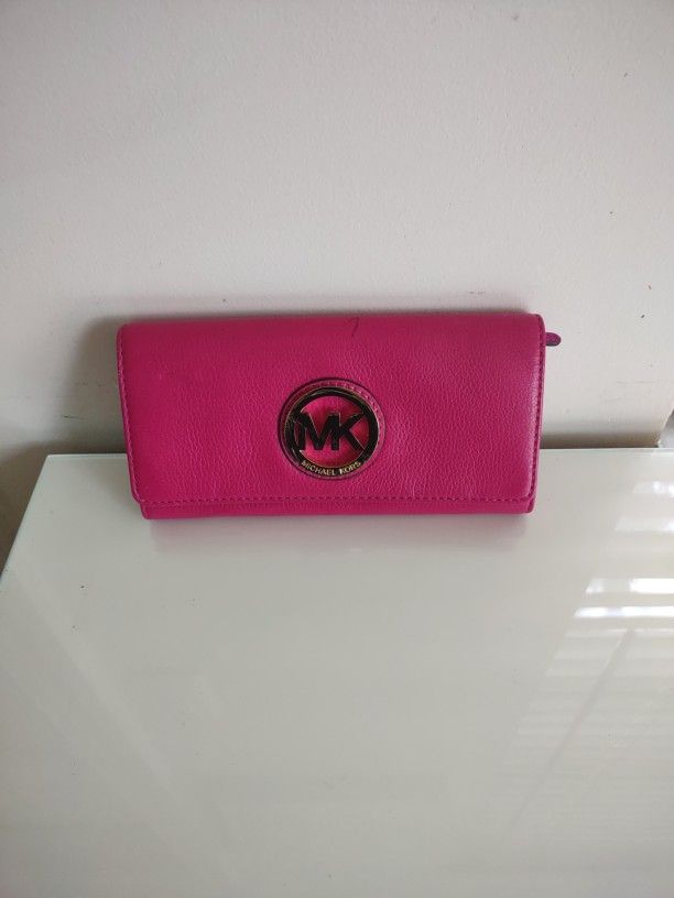 Michael Kors Pink Leather Long Wallet. $30
