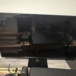 60in Vizio Tv And Soundbar 