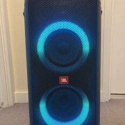 JBL Partybox 300 Bluetooth Speaker. 