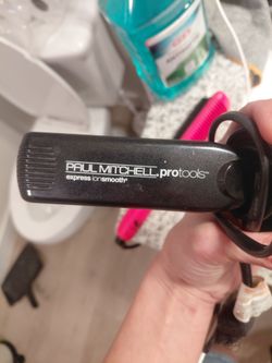 Paul Mitchell straighener