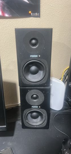 Fostex speakers