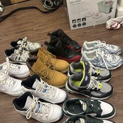 Size 2.5 & 3 boys shoes