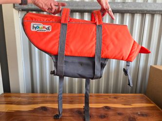 Medium Outward Hound Life Jacket