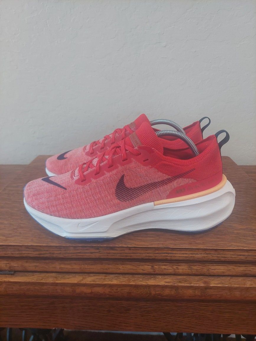 Nike Zoom Invincible Flyknit Run 3 Athletic Running Shoes
Men's Size 10