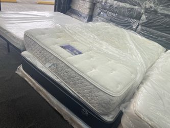 queen mattress and box springs
