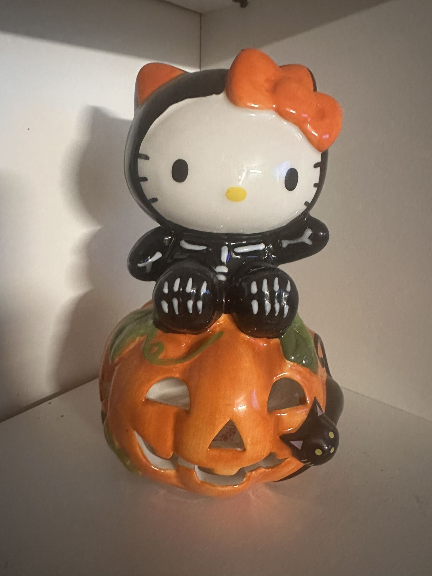 Hello Kitty Halloween Pumpkin Ceramic