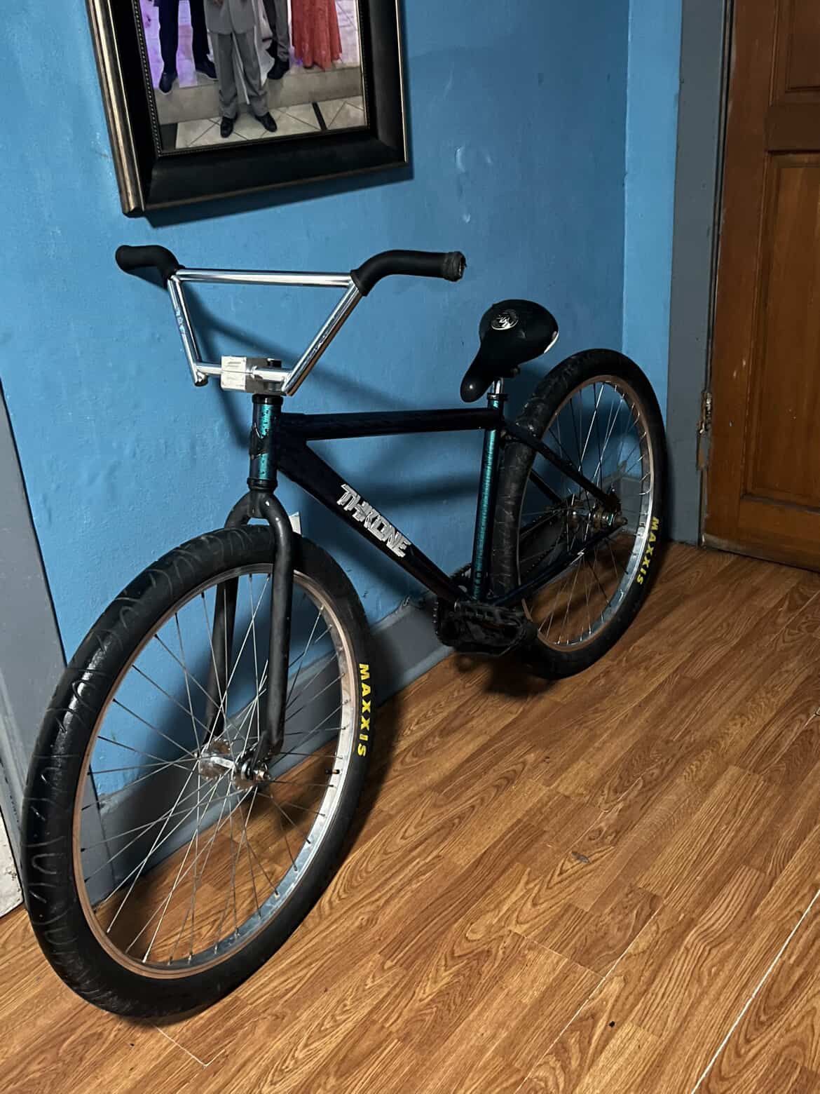 Throne 29inch Trade For Minibike Or Cash