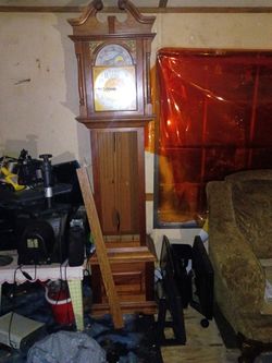Grandfather Clock 