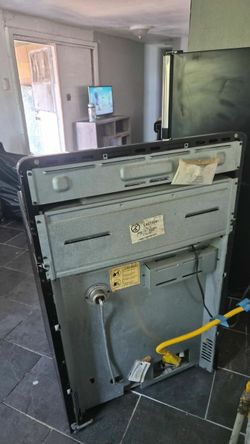 Gas oven / stove