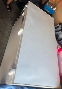 Insignia freezer