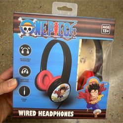 NWT Onepiece wired headphone