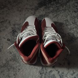 Jordan 13 Dune Red Size 41-42 o/r 8.5