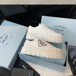 Prada Women’s Shoes With Box 2025 New 