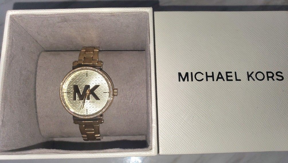 Michael Kors Sofia Glitz Gold Tone Watch