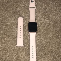 Brand New Series 5 40mm Apple Watch