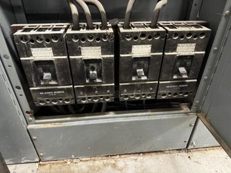 4pc 225-Breakers WESTINGHOUSE