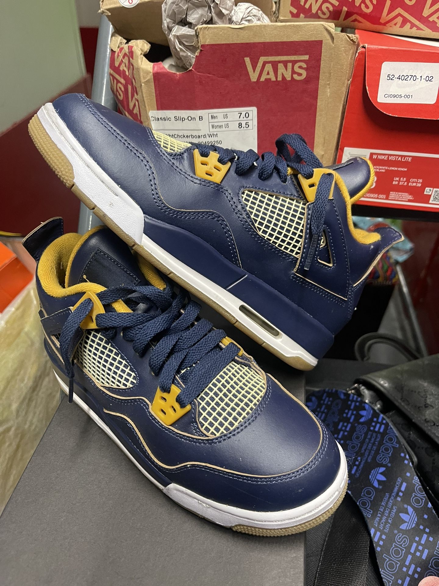 Just Like New OG Air Jordan Navy Blue/Yellow Leather Retro Dunk