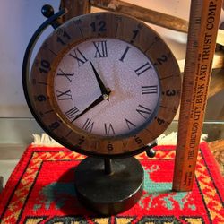 RELOJ ANTIGUO DE MADERA Y CRISTAL 